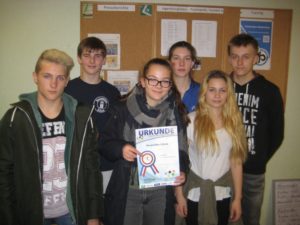 Siegreich beim JtfO-Stadtentscheid: das Team der Neumühler Schule